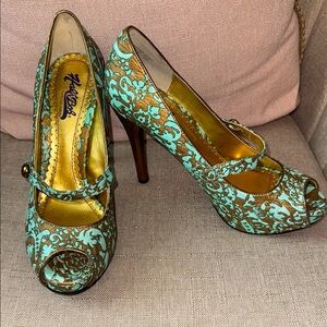 Hale Bob Turquoise and Gold Pumps - Size 6.5